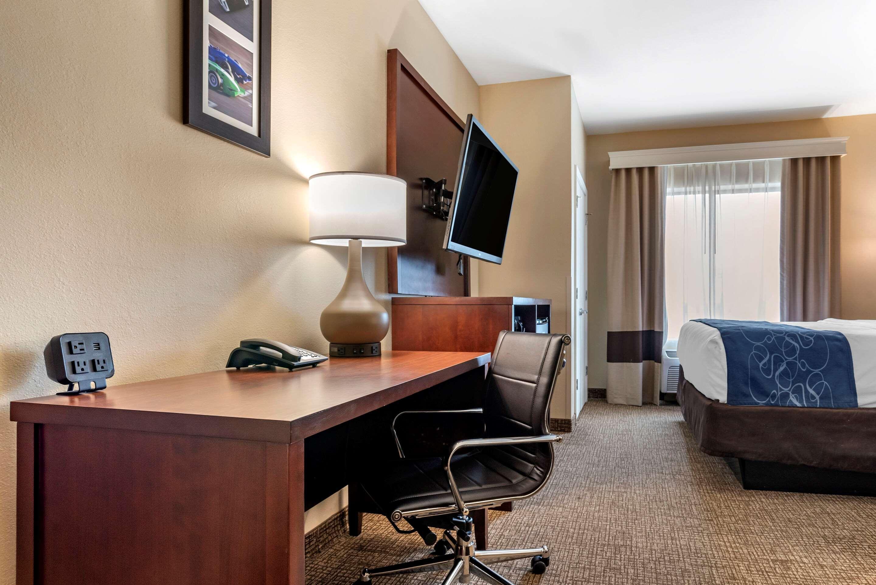 Comfort Suites Pell City I-20 Exit 158 Εξωτερικό φωτογραφία